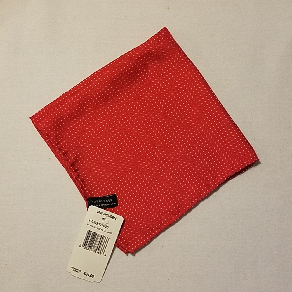 NWT 100% Silk Van Heusen Red Pindot Pocketsquare
